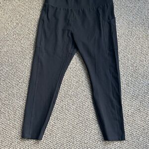 Lou & Grey Black capri